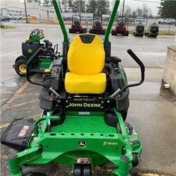 John Deere Z915E
