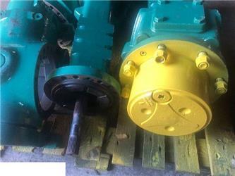 John Deere 3415 - Most