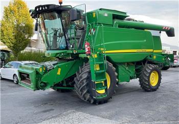 John Deere T550