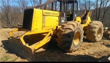 John Deere 640