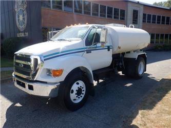 Ford F-750