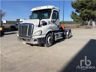 Freightliner Truck Tractor (S/A)