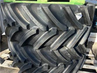 BKT 650/65 R38