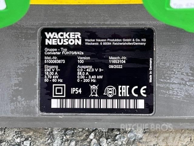 Wacker Neuson FUH70/6/42s Stroji za betonsko galanterijo