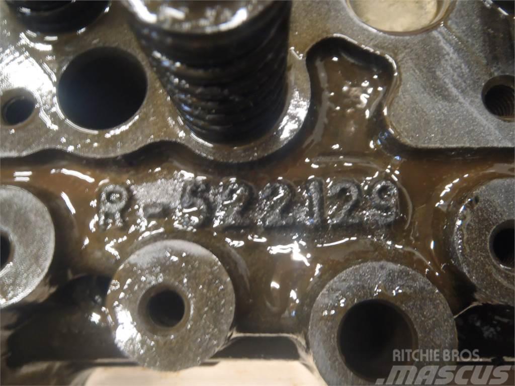 John Deere 4720 Cylinder Head Motorji