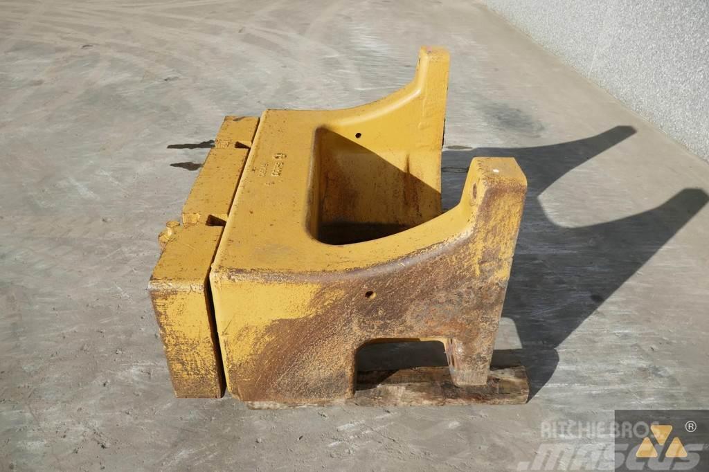 CAT D8T Counterweight Front weights