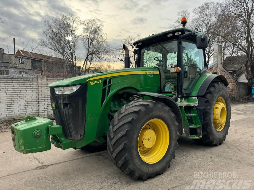 John Deere 8285 R Traktorji