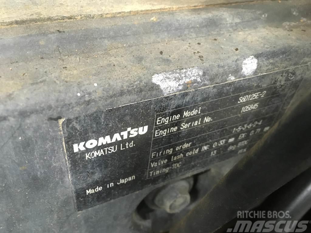 Komatsu S6D125E-2 FOR PARTS Motorji