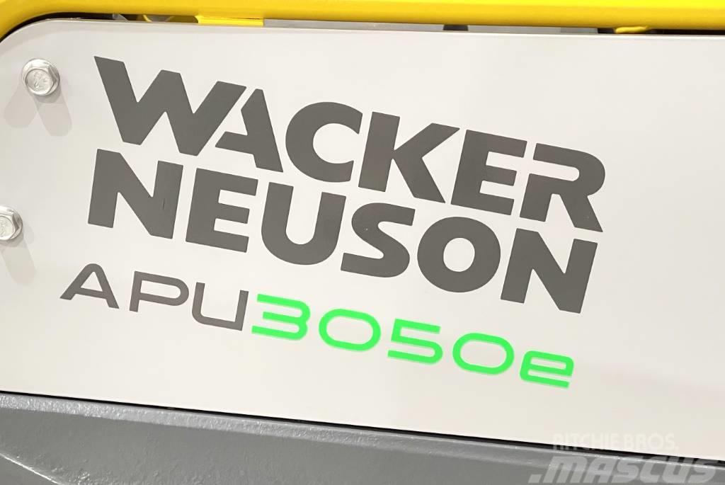 Wacker Neuson APU3050E Vibro plošče