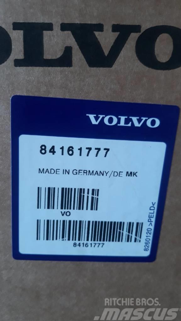 Volvo SEAT BELT KIT 84161777 Kabine in notranjost