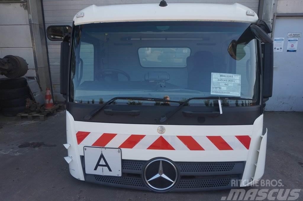Mercedes-Benz ANTOS M CLASSICSPACE 2.3M TUNNEL 320 Kabine in notranjost