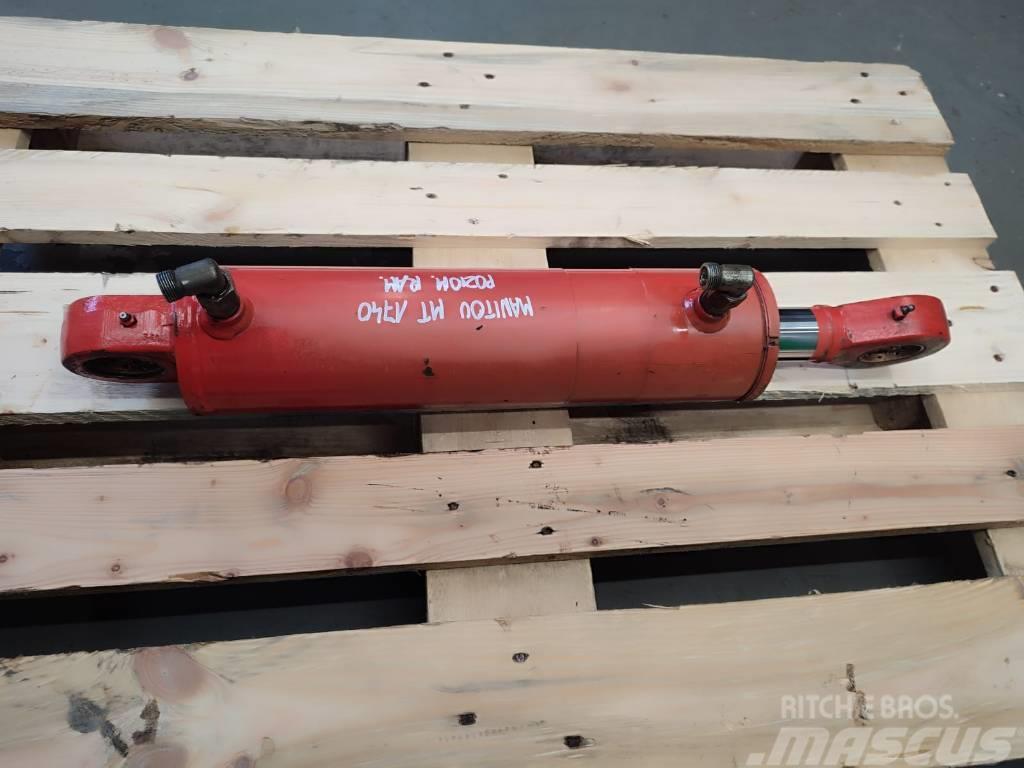 Manitou MT1740 arm leveling actuator Boom in dipper roke