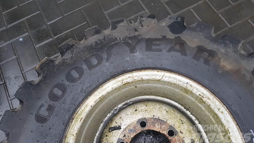 Goodyear 340/80-R18 IND - Tyre/Reifen/Band Gume, kolesa in platišča