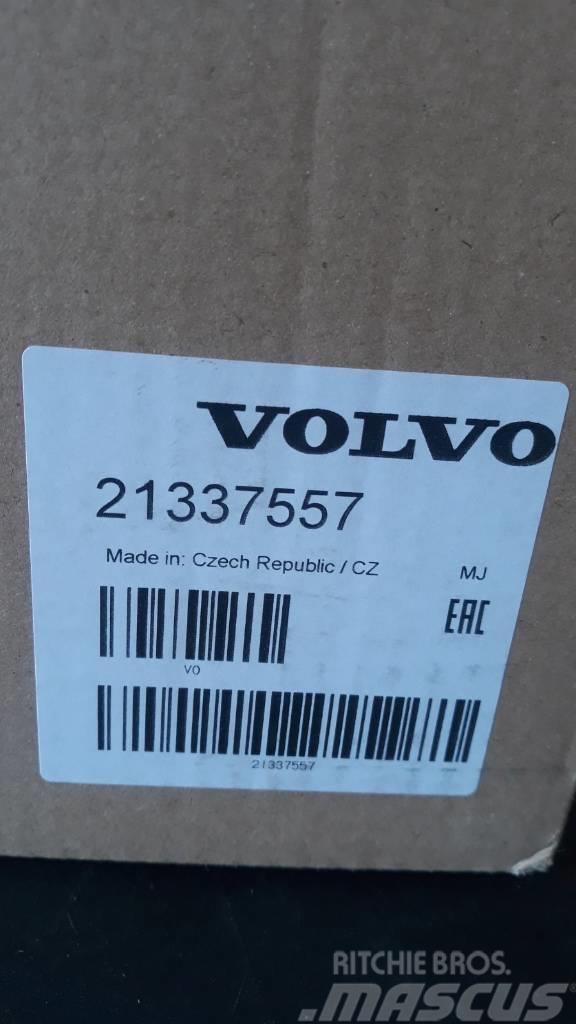 Volvo AIR FILTER 21337557 Motorji
