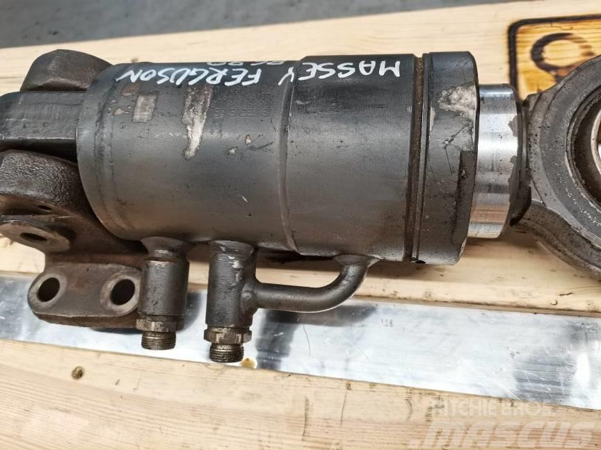 Massey Ferguson 8670  Axle suspension cylinder Podvozje in vzmetenje