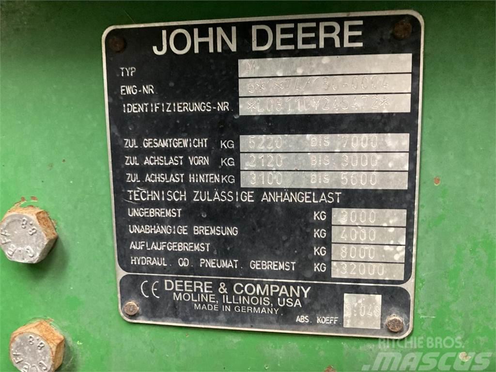 John Deere 6110 SE Traktorji