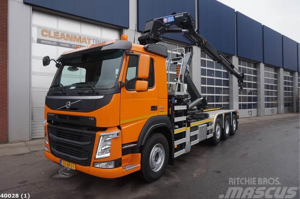 Volvo FM 420 8x2 HMF 28 ton/meter laadkraan Kotalni prekucni tovornjaki