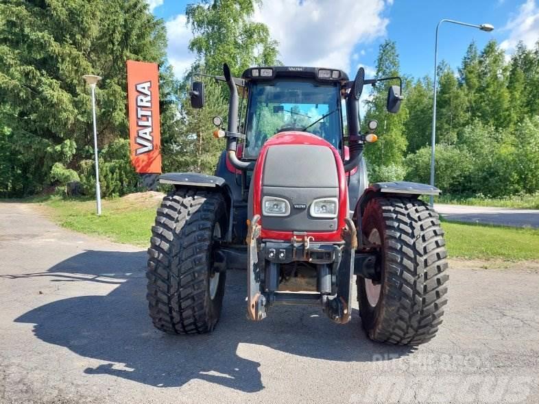 Valtra T150 HT Traktorji