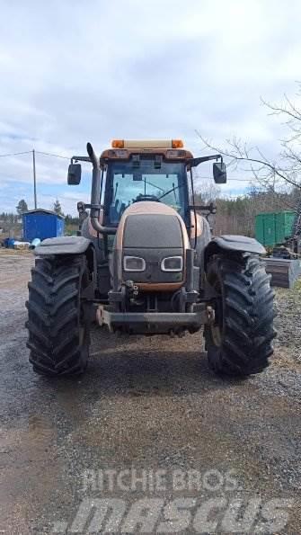 Valtra T190 Traktorji