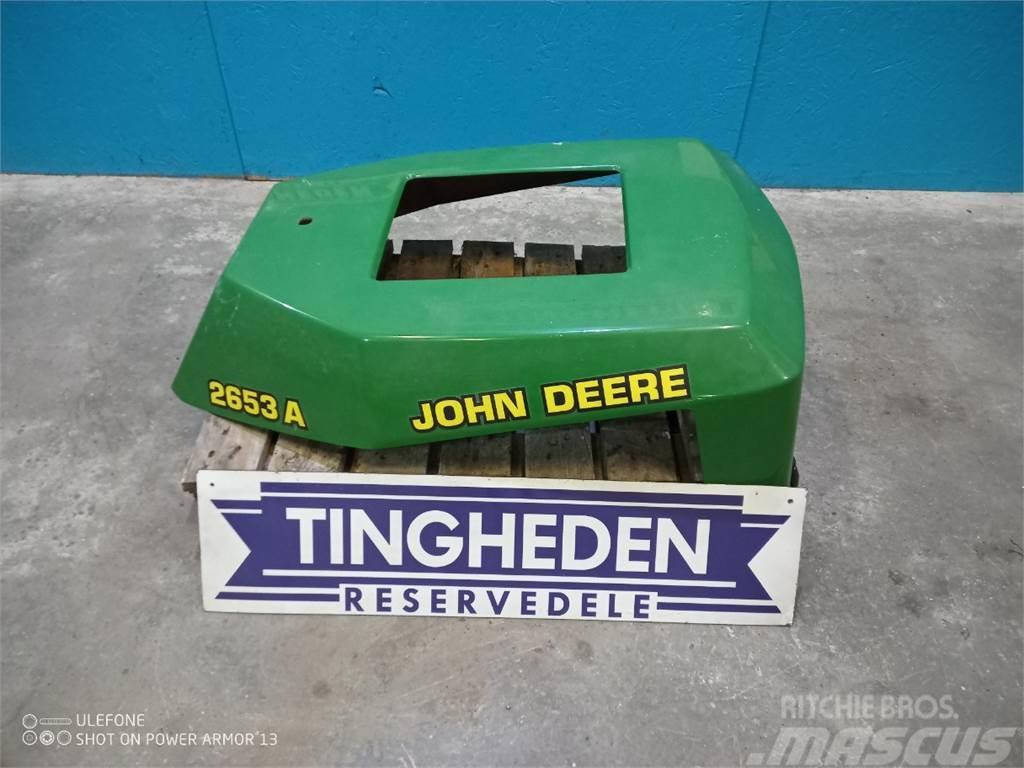 John Deere 2653A Motorhjelm AMT1652 Drugi deli
