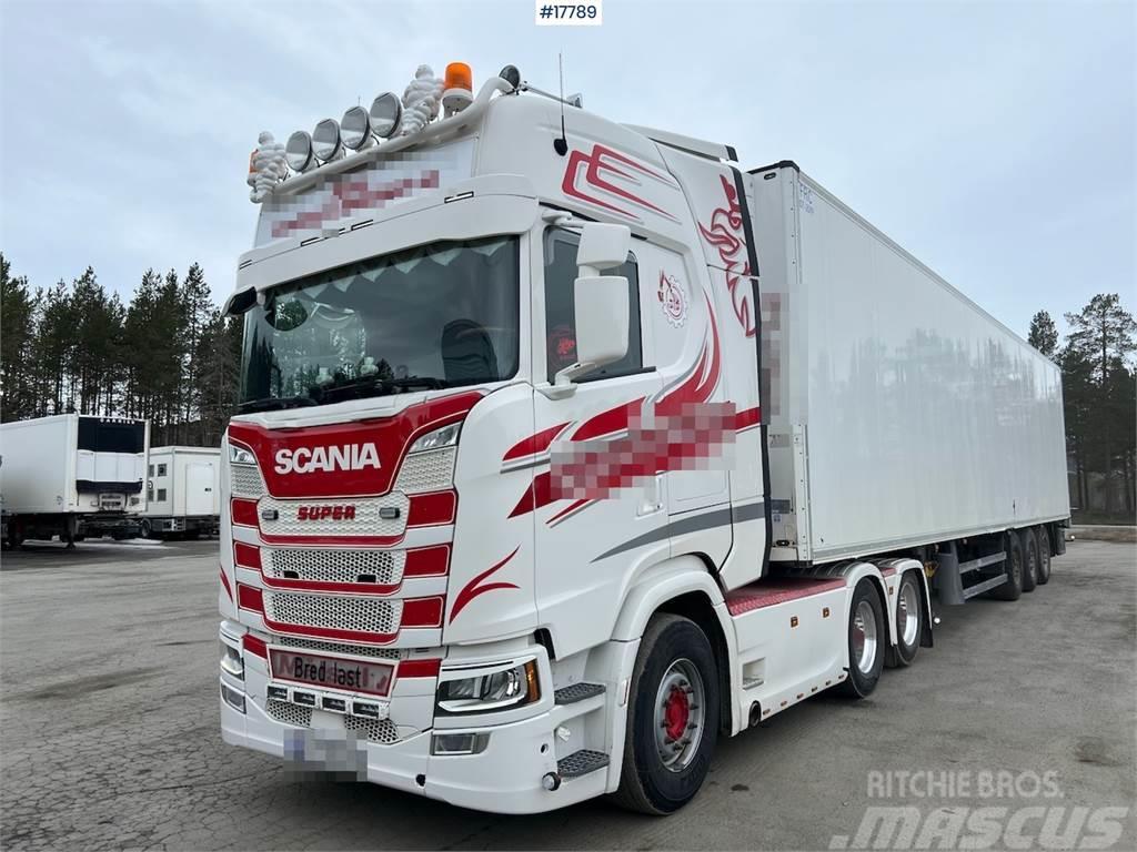 Scania S500 6x2 tow truck w/ tipping hydraulics and raise Vlačilci