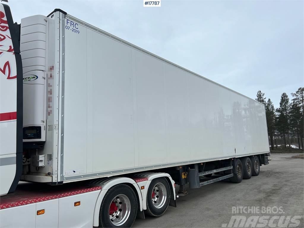 Schmitz Cargobull cool/freezer trailer w/ new major service on unit Druge prikolice
