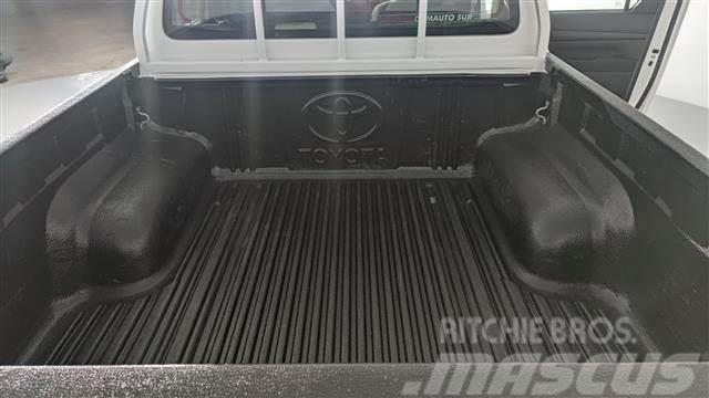 Toyota Hilux Cabina Doble GX Dostavna vozila / kombiji