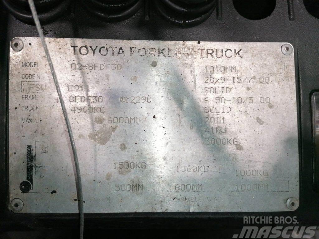 Toyota 02-8FDF30 Dizelski viličarji