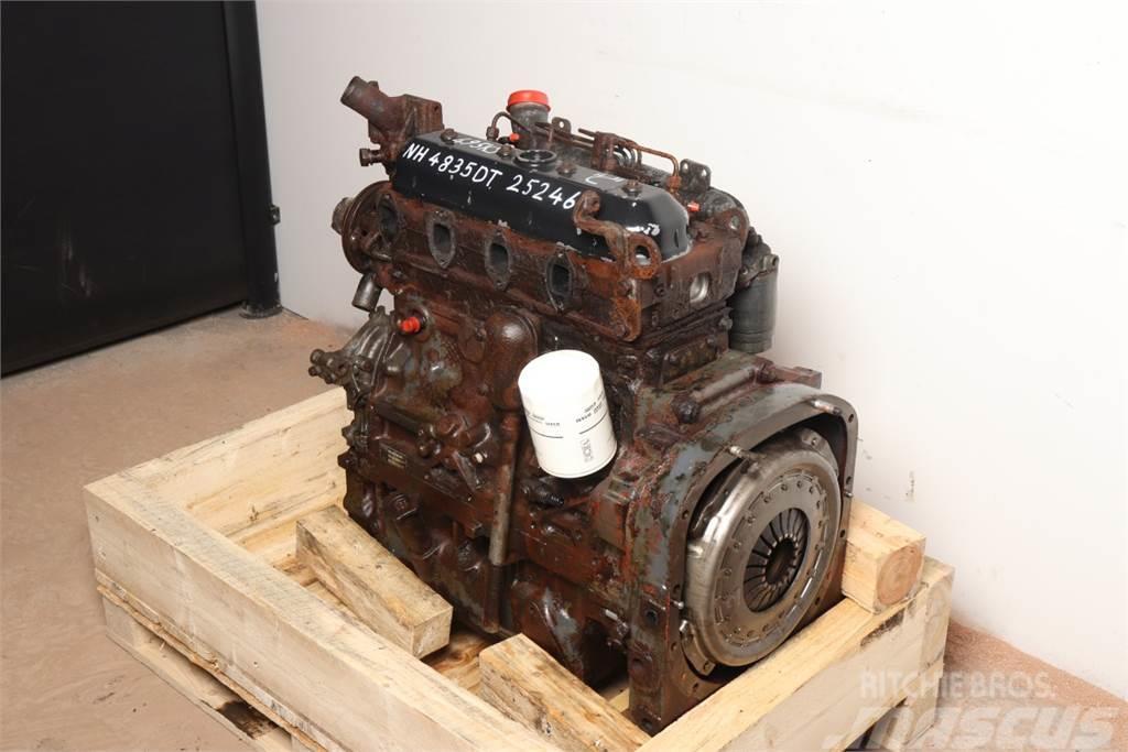 New Holland 4835 Engine Motorji