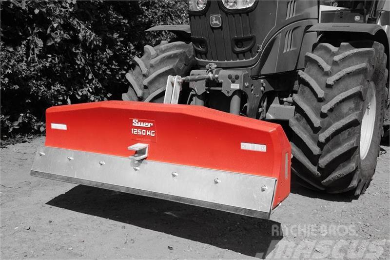  Suer 1250 kg med skrabe funktion GRATIS LEVERING Druga oprema za traktorje