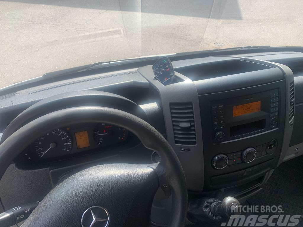 Mercedes-Benz Sprinter 313 CDI Pakettiauto umpikori + TL Nostin Zabojni kombi