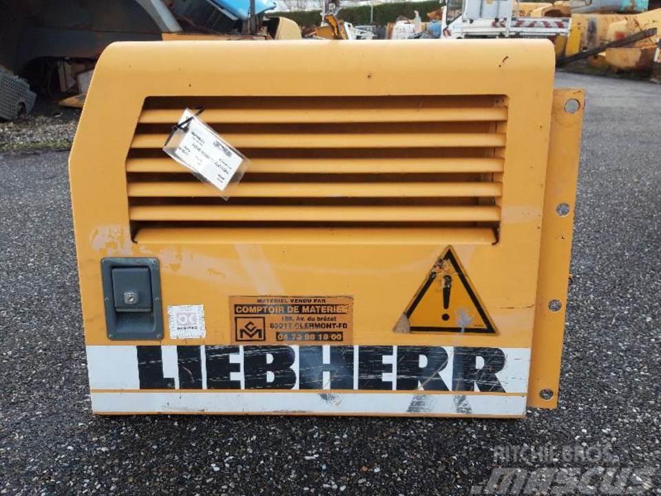 Liebherr R900LI Kabine in notranjost
