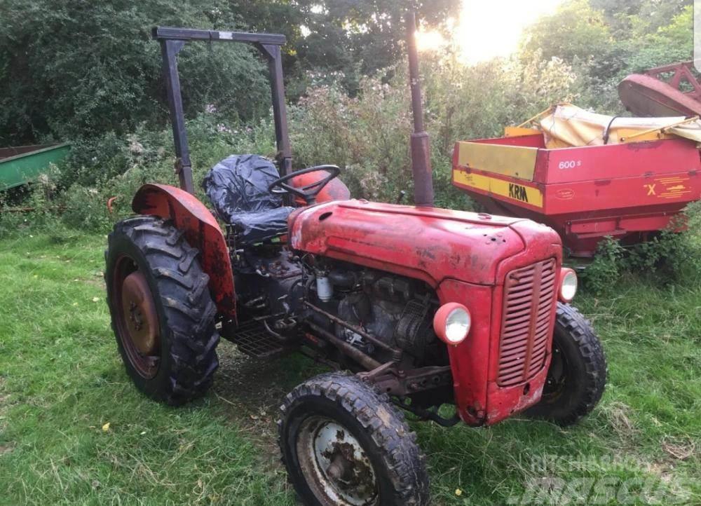 Massey Ferguson 35 tractor £3750 Traktorji