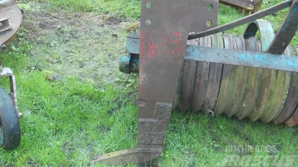  Mole plough / subsoiler - £480 Navadni plugi