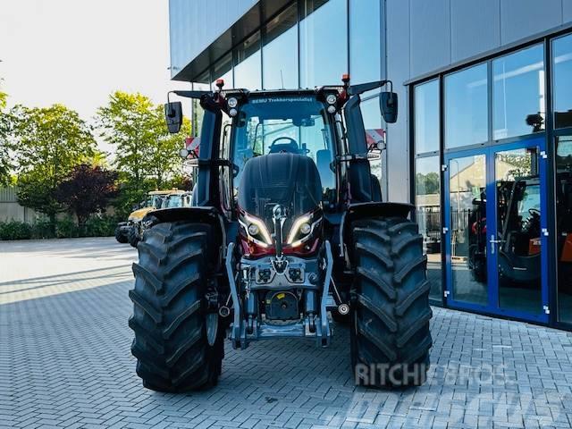 Valtra Q305 DEMO Super Compleet! Traktorji