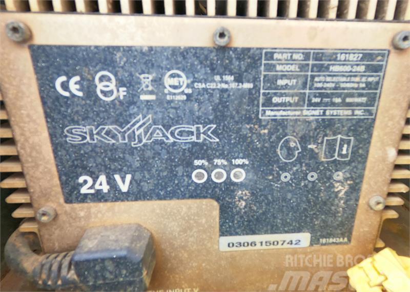 SkyJack SJ3226 Škarjaste dvižne ploščadi