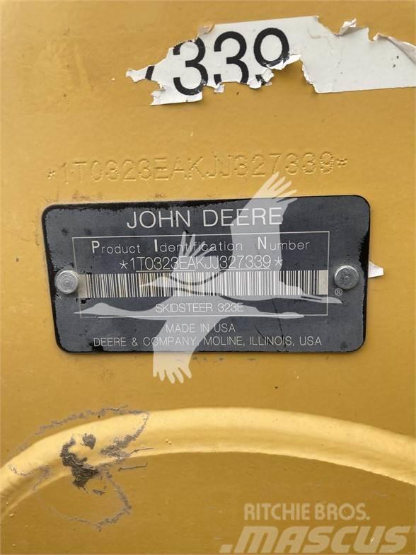 John Deere 323E Skid steer mini nakladalci