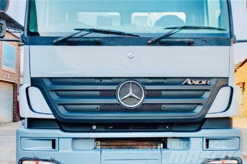 Mercedes-Benz Axor 3335 Drugi tovornjaki