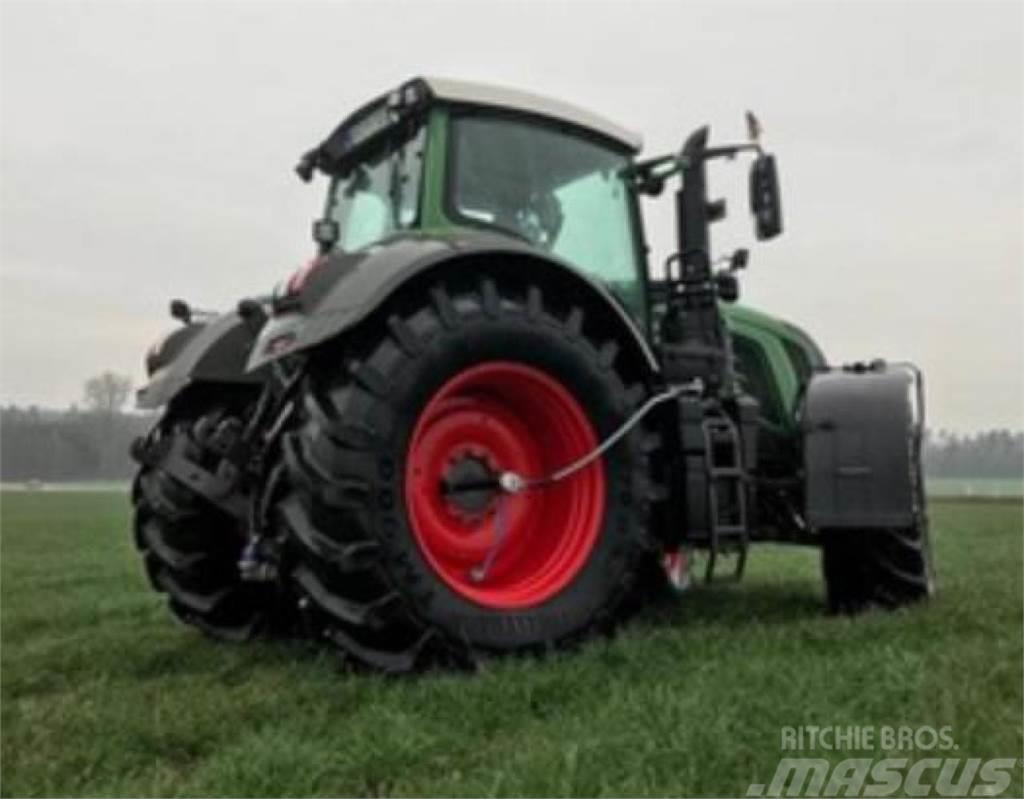 Fendt 933 Vario S4 Profi Plus Traktorji