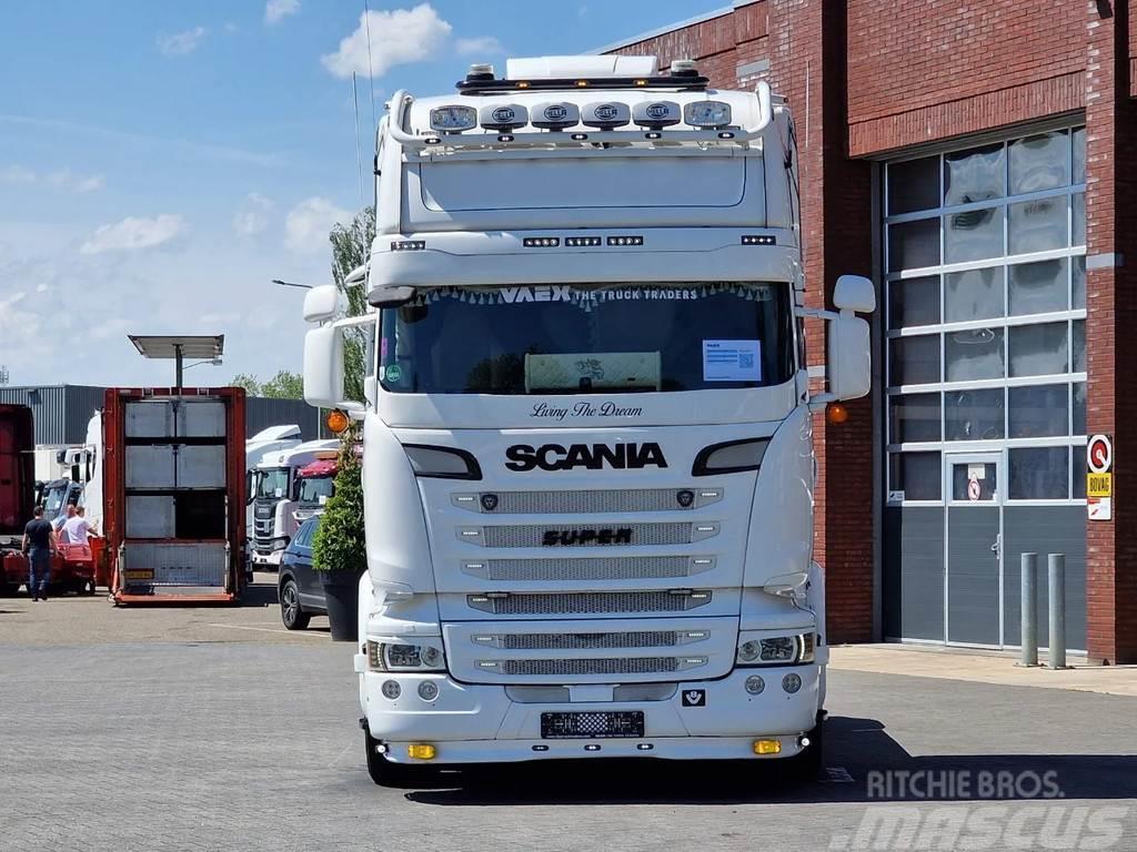 Scania R520 V8 Topline 4x2 - Show truck - Retarder - Full Vlačilci