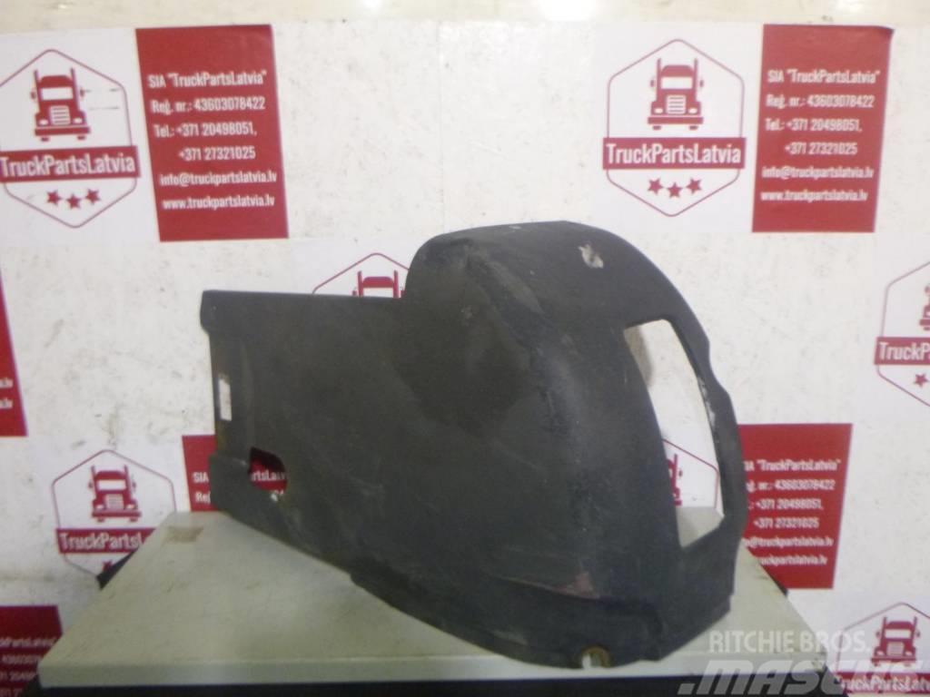 Scania R144 Right front bumper cover 1324598 Kabine in notranjost
