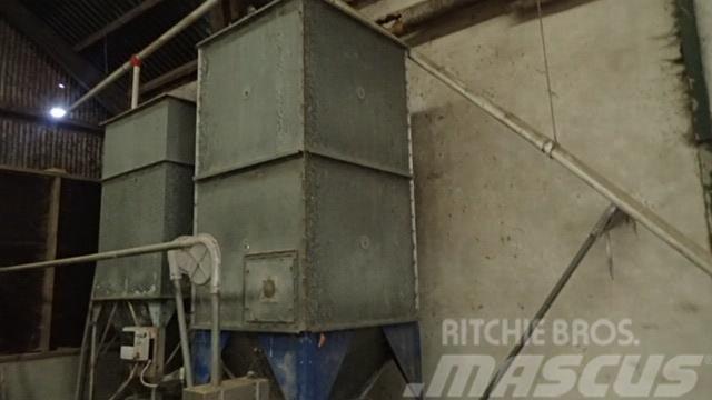  - - -  Silo indendørs, 1-1,5 tons Oprema za razkladanje silosa