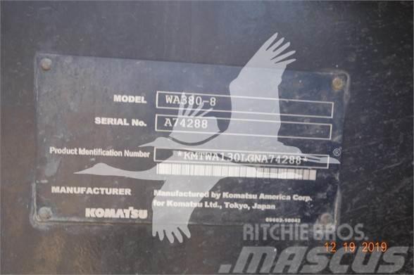Komatsu WA380-8 Kolesni nakladalci