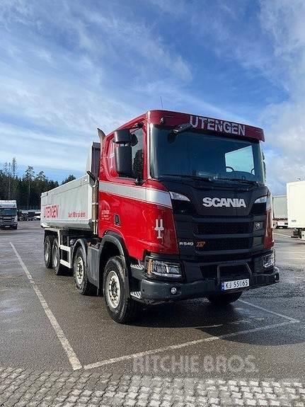 Scania R540 XT B8x4HA med Maur Dumperpåbygg , selges for  Kiper tovornjaki