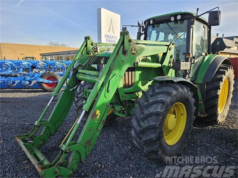John Deere 6820 Premium Plus 731 læsser TLS Traktorji