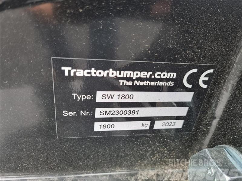  Tractor Bumper  1800 kg. Sprednje uteži