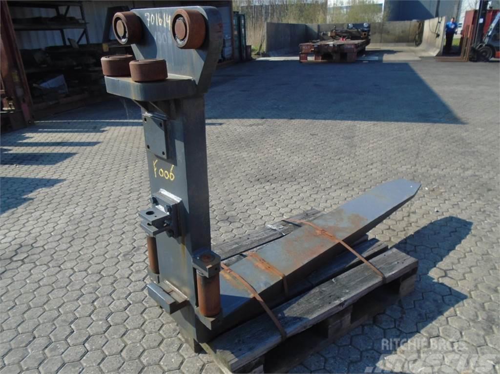  FORK Fitted with Rolls14000kg@1200mm // 2000x250x8 Vilice