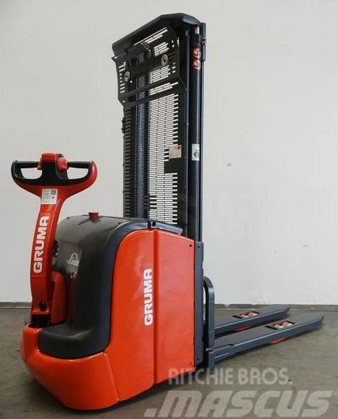 Linde L 14 i 372 Self propelled stackers