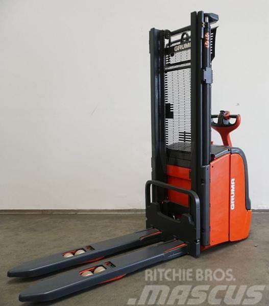 Linde L 14 i 372 Self propelled stackers