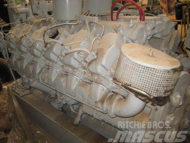 Baudouin V12 type DNP12M marinemotor Motorji